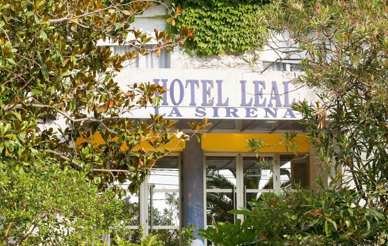 فيلانويفا دي أروسا Hotel Leal - La Sirena المظهر الخارجي الصورة